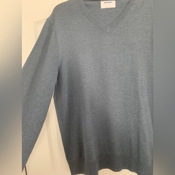 Men’s Old Navy V-Neck Sweater Size Large - Picture 2 of 4